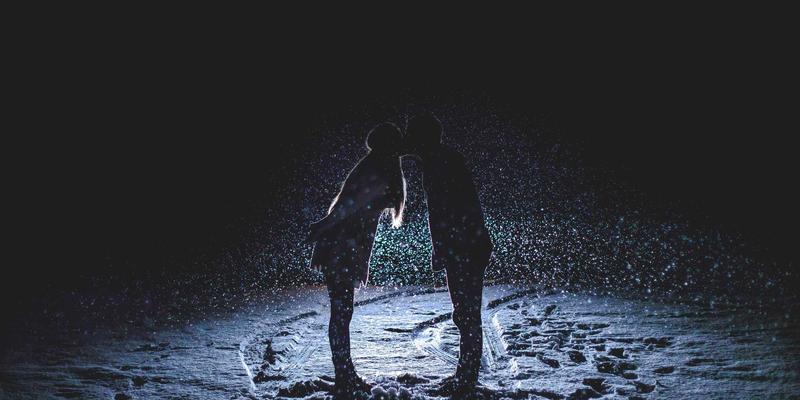 平台经济下的新型用工关系：法律定性、风险与合规路径——兼谈版权保护、专利申请与法律服务的关键作用