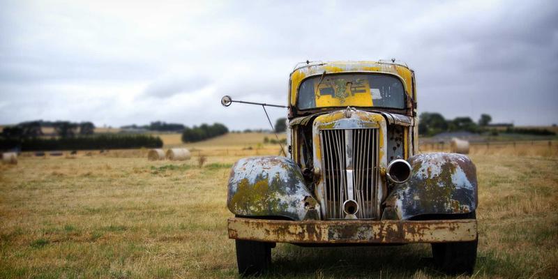 破产重整中的法律服务：首信律所如何通过专业方案拯救困境企业并平衡债权人利益